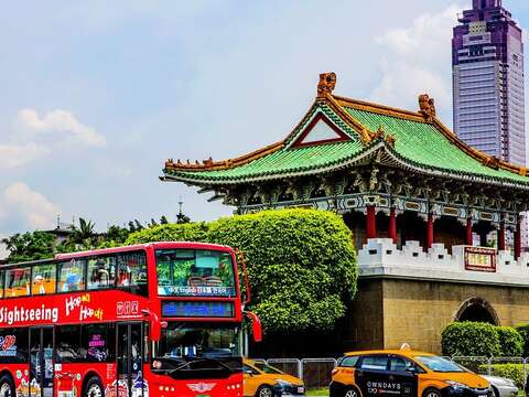 2019台北国际春季旅展台北主题馆 恋爱粉红力强势席卷 台北双层观光巴士联手故宫晶华推出限量恋爱巴士春日游