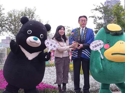 以花交友，五座花城启动交流 台北~日本共植杜鹃花