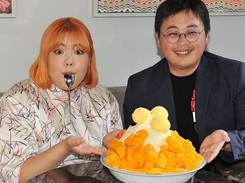 棉花糖韓妞梁粹斌首度來臺 大啖美食 變身旗袍美人穿梭迪化街享臺灣風情