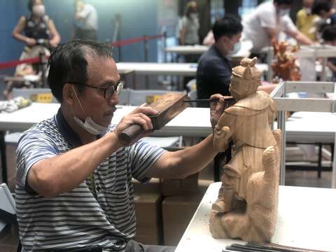 2020台北神匠木雕工藝大賽，巧手詮釋「魁星點斗、獨占鰲頭」
