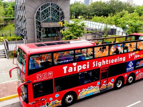 Half-day tour for European transit and transfer passengers plus a free sightseeing bus ticket from TPEDOIT