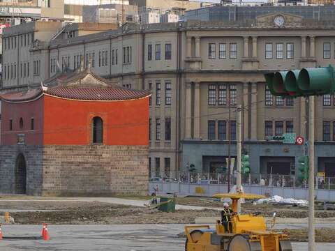 TAIPEI 2016Spring Vol.03—Zhongxiao Access-Road Demolition: Beimen is Restored to its Ancient Elegance