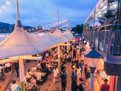 New Landmark in Riverside Taipei Guandu Wharf Container Market opened on May 21st