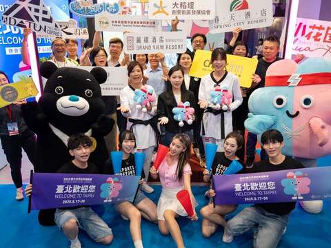 为世壮运选手加油！奥运国手罗嘉翎与母亲惊喜现身「台北馆」推广台北运动观光 多款特色游程、伴手礼优惠开卖