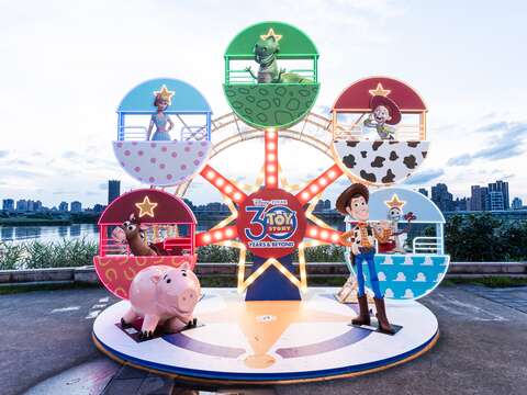 大稻埕夏日节周三登场 限定拍照装置x烟火夜x亲子游程 台北三天两夜这样玩！