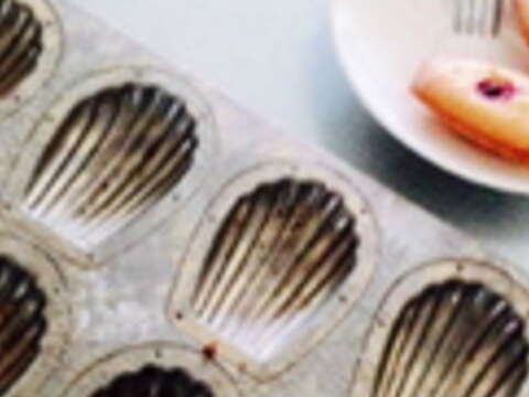 瑪德蓮烤模。(攝影/簡余晏)