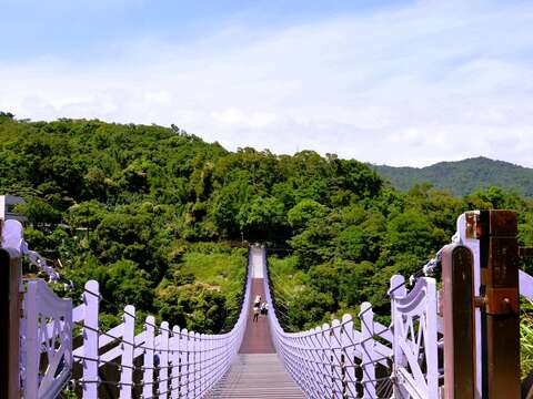 白石湖吊橋