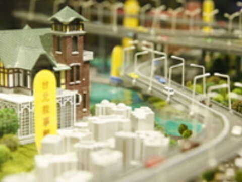 城市探索廳「臺北大街風情」以細膩生動的模型重現中山北路沿街風情。（攝影／楊智仁）