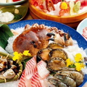 年終尾牙四人份年菜「霸王蟹懷石饗宴」（楊智仁攝）