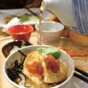 Q彈黏糯、米香飽滿的日產米飯,吃不夠還可續碗。(楊智仁攝)