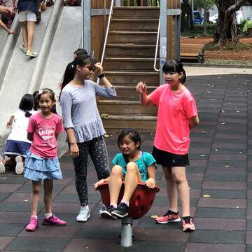 明水公園遊戲場再造 改良磨石溜滑梯登人氣王