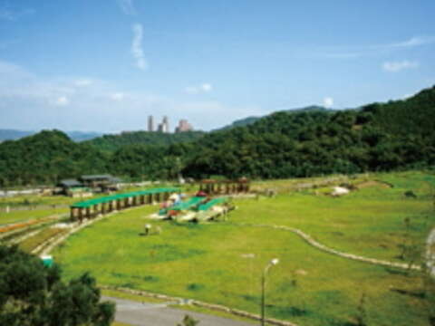 掩埋場變山水綠公園。(許斌攝)