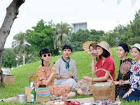 青年公園化身動漫草原 一起野餐吧!(圖/臺北市政府觀光傳播局提供)