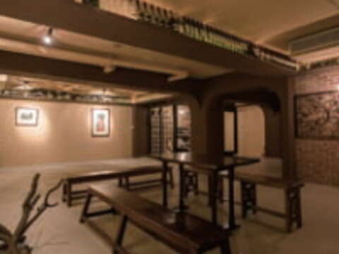 巷弄內的歐式小酒館，搖身一變成了簡單、可親近的藝術殿堂。（圖／臺北藝穗節提供）
