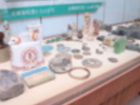 臺北市創下亞洲民生廢棄物掩埋場分類清除先例,展開垃圾山清除工作。(王能佑攝)