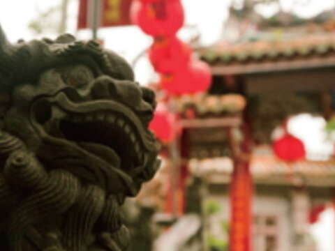 擁有兩百六十多年歷史的惠濟宮,是士林地區民眾的重要精神支柱。(JackRabbit攝)