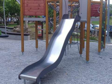 Playground Facilities Renewed for Beitou’s Ronghua Park