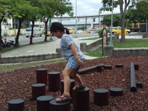 走過不要錯過 石潭公園雙層磨石子滑梯挑戰膽量