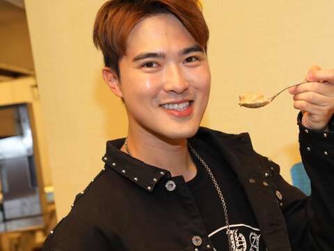 新加坡最受歡迎男藝人李騰力推_Star_Feasts_Fun_Taipei.JPG