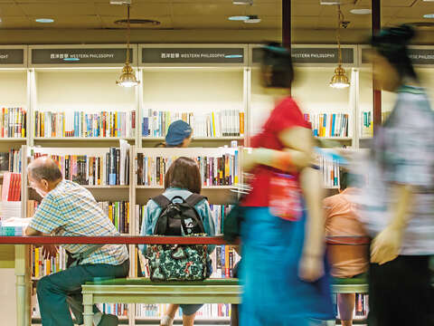 書店是許多現代人的心靈避風港。（攝影／林春旭）
