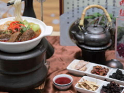 2013臺北國際牛肉麵節 九牛奔騰 大開場「麵」(圖/台北市商業處提供)