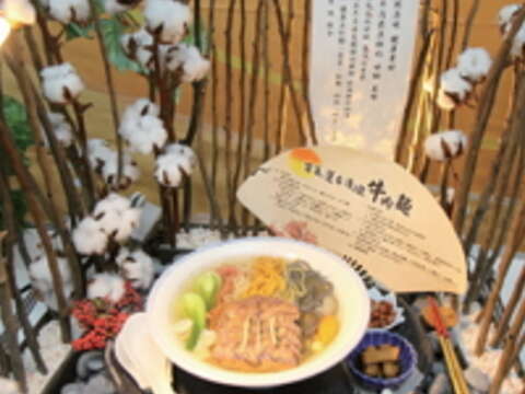 每年的臺北國際牛肉麵節上,不少牛肉麵料理好手齊聚一堂交流廚藝。(圖/台北市商業處提供)