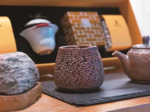 TAIPEI WINTER 2018 Vol.14 Taiwanese Tea Travels Overseas – Tea Family Descendants Regain their Glory
