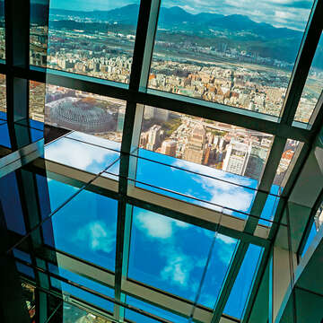 標高382公尺的台北101觀景台，擁有絕佳的觀景視野。（攝影／許斌）