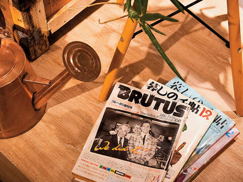 獨立雜誌,特別是絕版的經典雜誌,是薄霧書店的選書主題。(攝影/林俊耀)