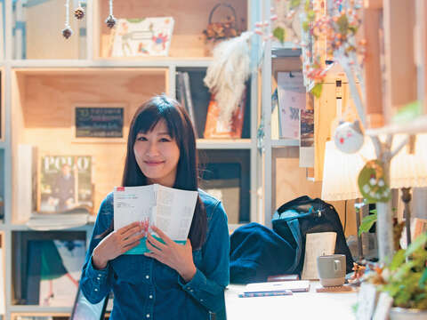 店長蔡瑞珊期望創造一間能與讀者對話的書店。(攝影/賴智揚)