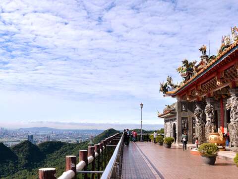 碧山巖開漳聖王廟風景