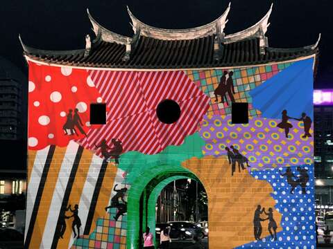 結合音樂與舞蹈的「搖擺北門」，讓台北城的風華歲月透過光雕投影與演員演繹，將帶來全新視聽覺饗宴。
