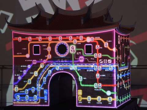 城門が新しい装い「2019台北ランタンフェスティバル 搖擺北門」 初めて360度四面プロジェクション