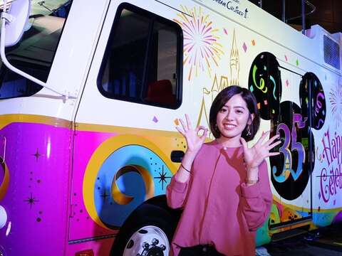 東京迪士尼度假區35週年慶特別遊行專用花車「Dream Cruiser III」是本次台北燈節重要的拍照打卡熱點，千萬不要錯過!(拍照地點東京迪士尼度假區)