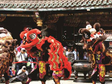 TAIPEI 春季号 2019 Vol.15--保生文化祭　歴史、宗教、コミュニティ の色彩が溢れるお祭り