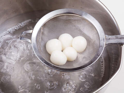 TAIPEI Spring 2019 Vol.15--Exotic Food in Taipei: Spring in the Plates