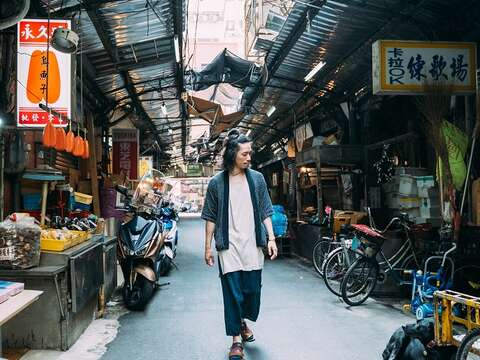 【熱鬧X台北　人情的流動與匯聚】踏入熱鬧舊城區 汲取古往今來的洶湧能量(台北畫刊108年4月)