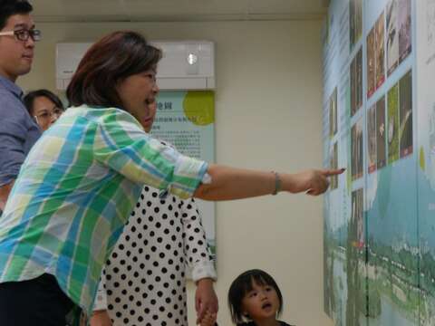解說小築有志工駐站 幫大家認識社子島濕地