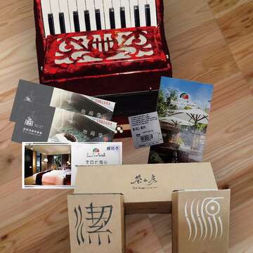 在5月19日前，一定要緊緊FOLLOW_Facebook台北旅遊網的官方網站，就有機會得到手風琴、泡湯券、住宿券等好禮! (1)