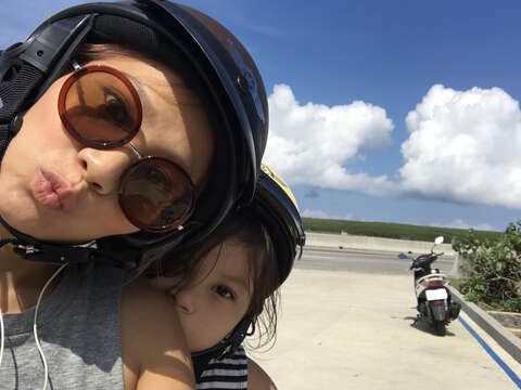 母女倆的小旅行,創造了溝通的機會。(圖/DJ Cookie)