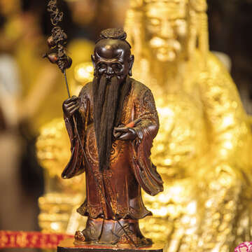 In Taoism, the Old Man under the Moon is the god of marriage.(Photo/Liang Zhongxian)
