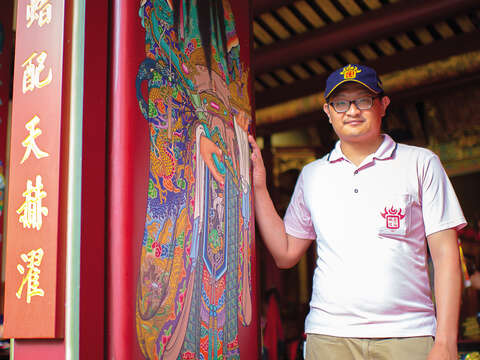 Wu Menghuan has seen good and happy results come for many faithful worshipers over the years.(Photo/Huang Jianbin)