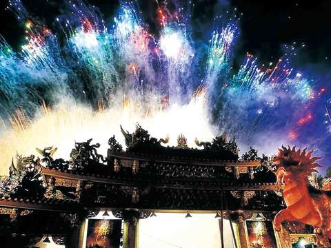 祥獅獻瑞