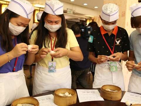 新加坡美食挑戰團挑戰包小籠包