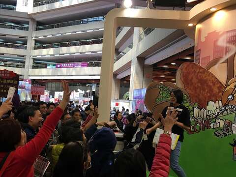臺北館周六造勢活動請大家帶著麵包尋香旅行