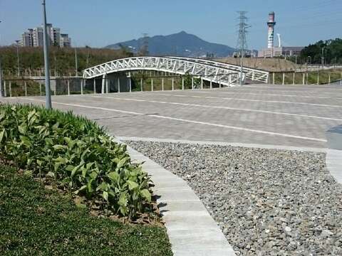 洲美蜆仔港公園入口廣場