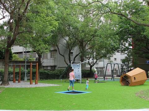 榮富公園