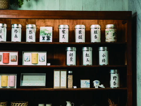 對琅茶而言，從茶具到茶葉呈現，在當代都有許多不同的可能性。
