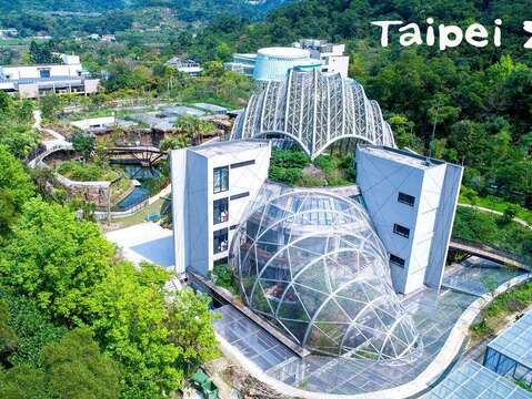 台北市立動物園の新ランドマーク！ゴールドメダル級グリーン建築「穿山甲館」！