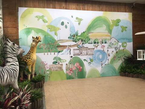 北市工務局公園處於8月16日至9月底，邀請知名插畫設計師57號小畫屋Clare+嘉在花卉試驗中心展覽館展出畫作